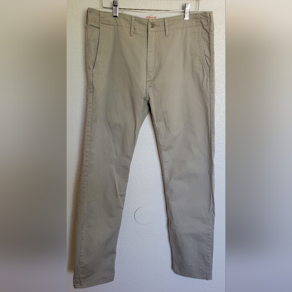 Levi's Chinos